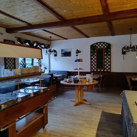 Hotel Pension Schwarzer Adler Наббург Экстерьер фото