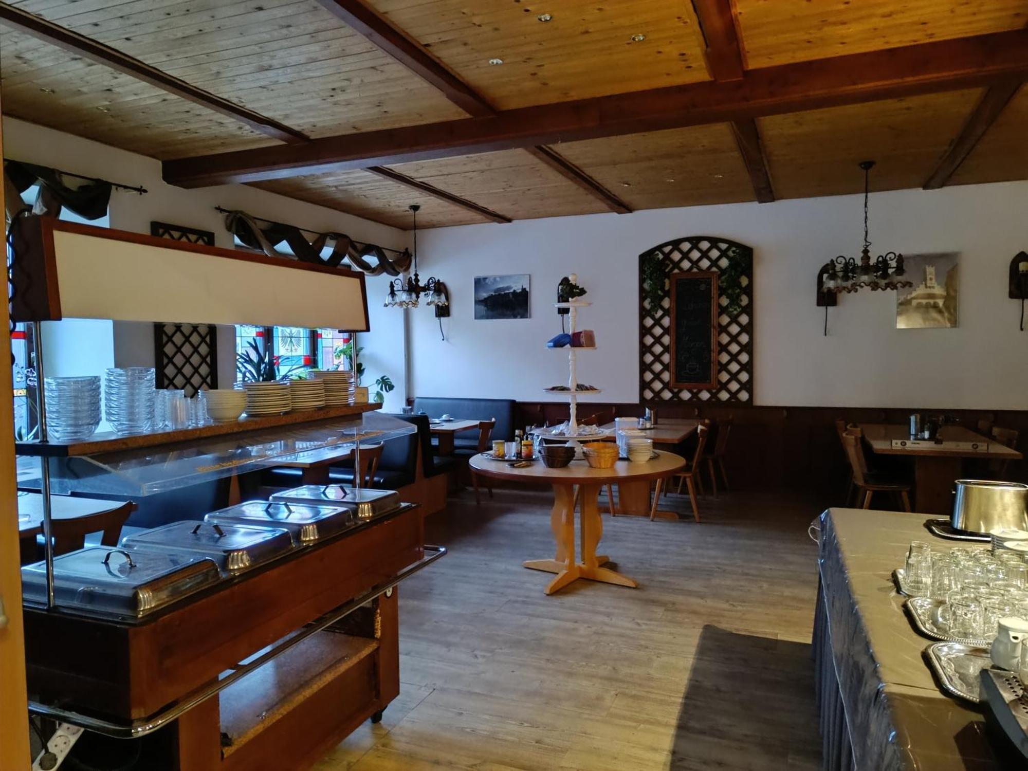 Hotel Pension Schwarzer Adler Наббург Экстерьер фото